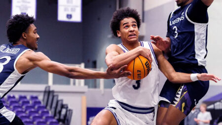 UCA Bears guard Brayden Fagbemi drives inside against Queens at the Farris Center in Conway, Ark.